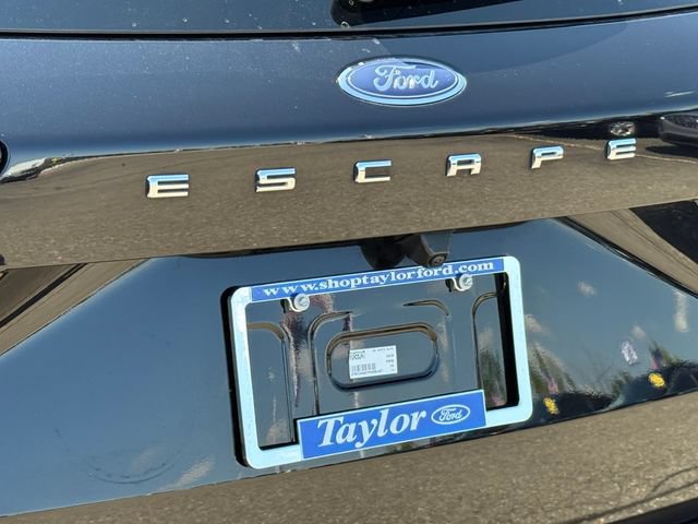 Certified 2024 Ford Escape Active AWD/4WD image 29