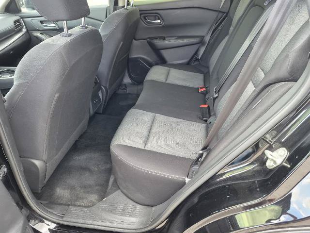Used 2025 Nissan Rogue SV FWD image 9