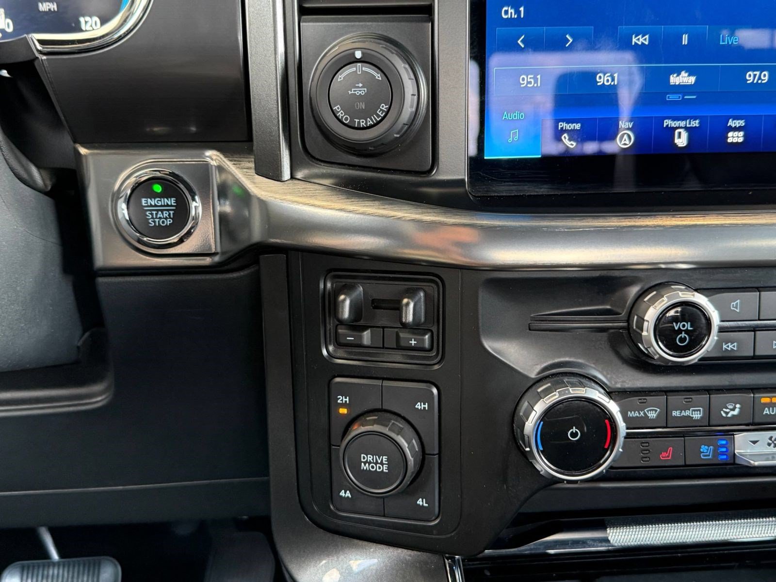 Certified 2023 Ford F150 Lariat w/ Equipment Group 502A High AWD/4WD image 20