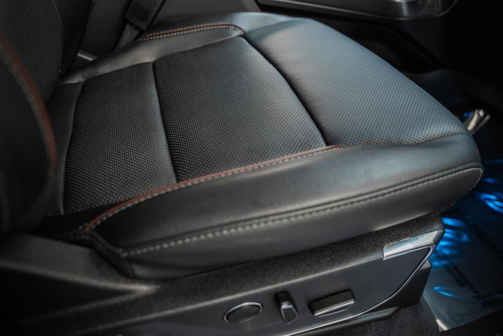 Certified 2023 Ford F150 Lariat w/ Equipment Group 502A High image 40