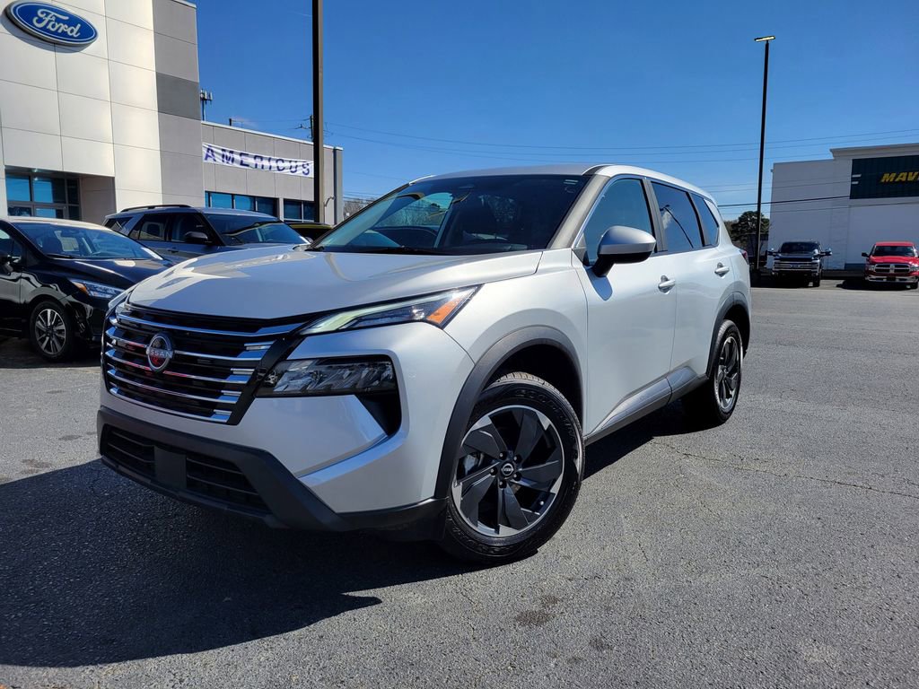 Used 2025 Nissan Rogue SV