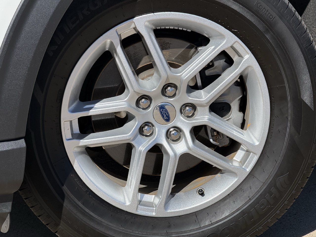 Certified 2025 Ford Explorer Active w/ Active Comfort Package RWD image 9