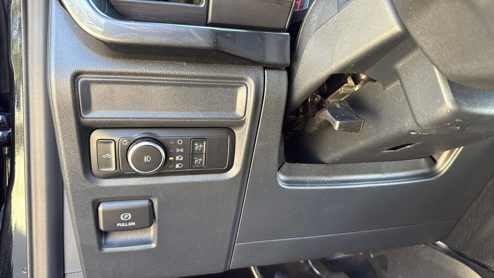 Certified 2022 Ford F150 XL w/ STX Appearance Package image 17