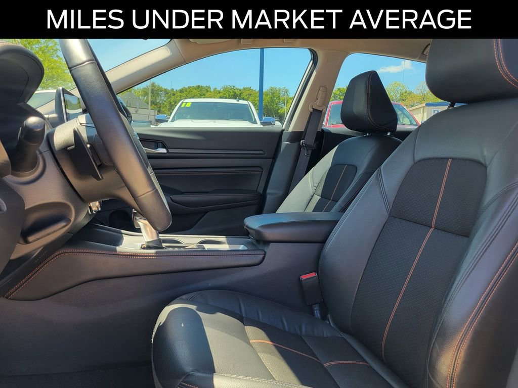 Used 2022 Nissan Altima 2.5 SR FWD image 14