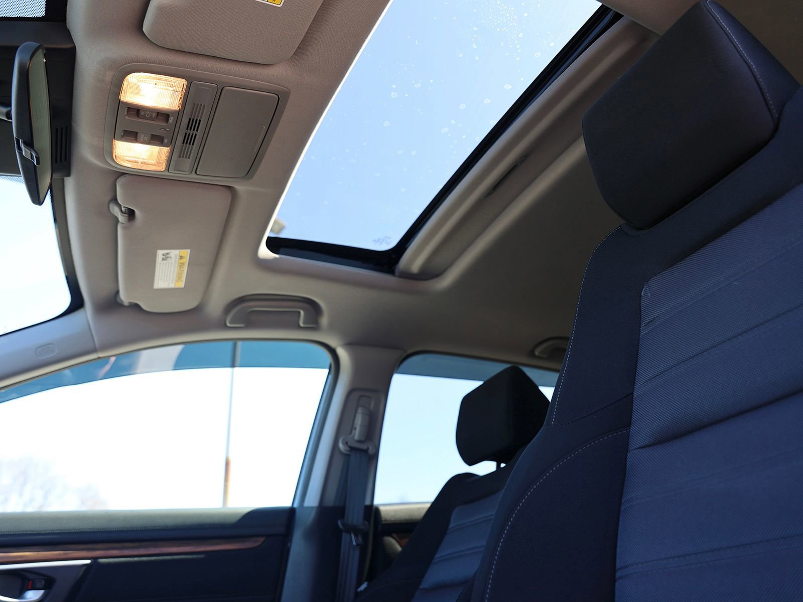 Used 2022 Honda CR-V EX image 19