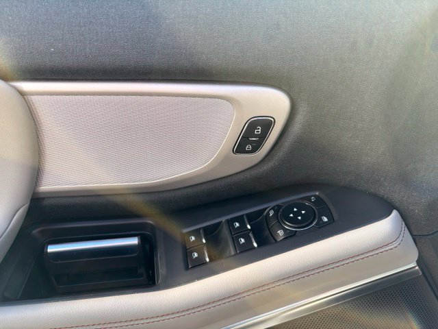 Certified 2025 Ford Expedition Active AWD/4WD image 15