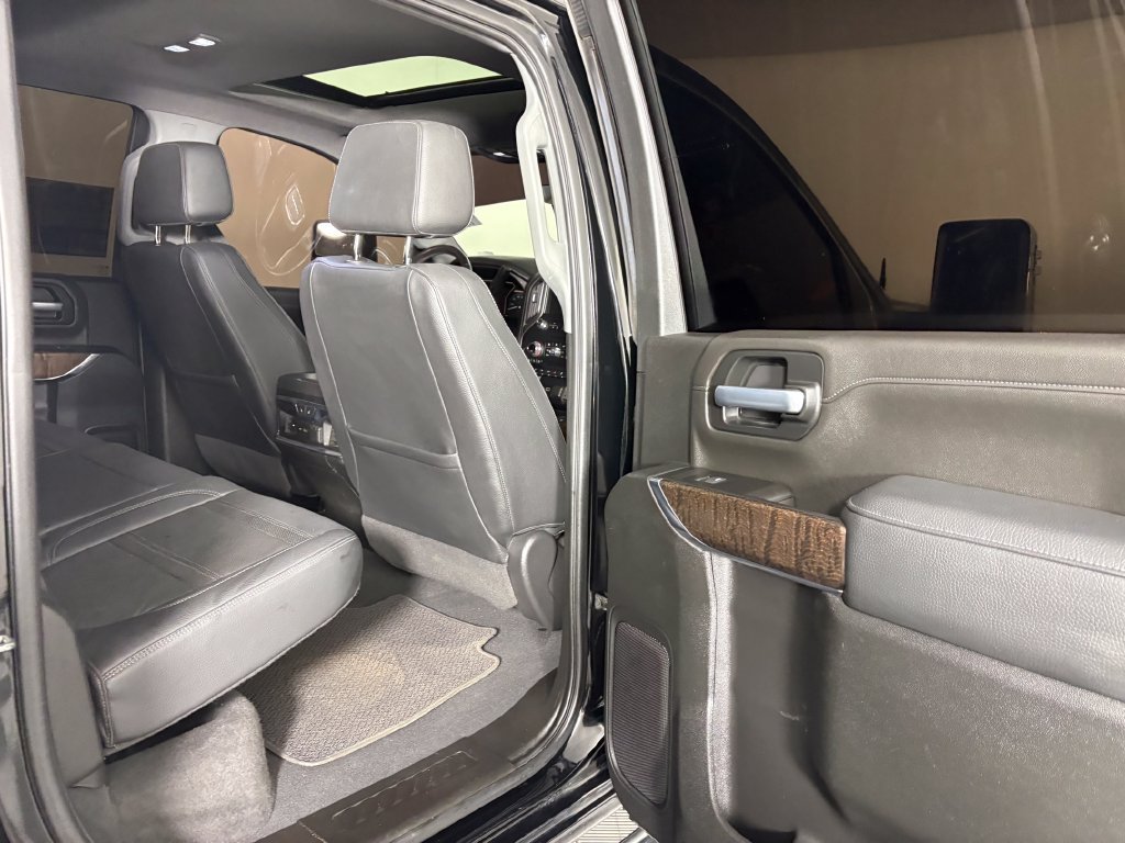 Used 2021 GMC Sierra 2500 Denali w/ Denali Ultimate Package AWD/4WD image 34