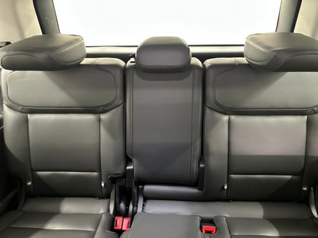 Certified 2025 Ford Expedition Active image 24