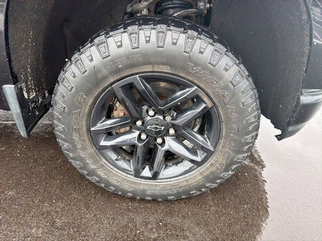 Used 2019 Chevrolet Silverado 1500 Custom Trail Boss w/ Custom Convenience Package image 6