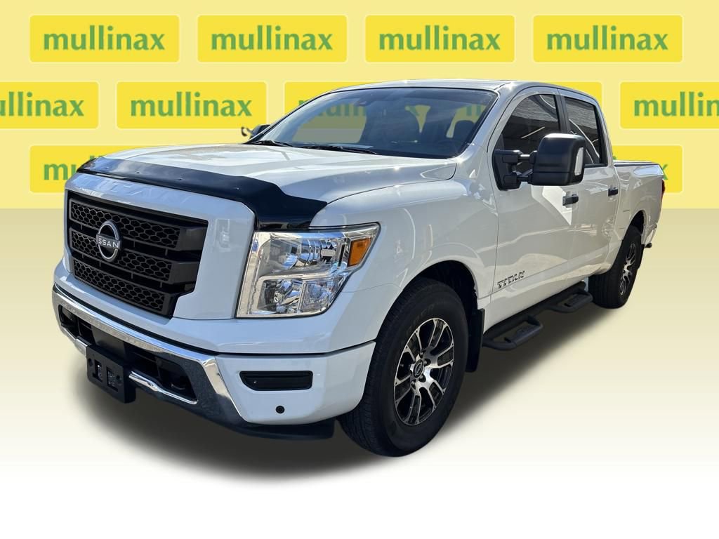 Used 2023 Nissan Titan SV w/ SV Convenience Package image 6