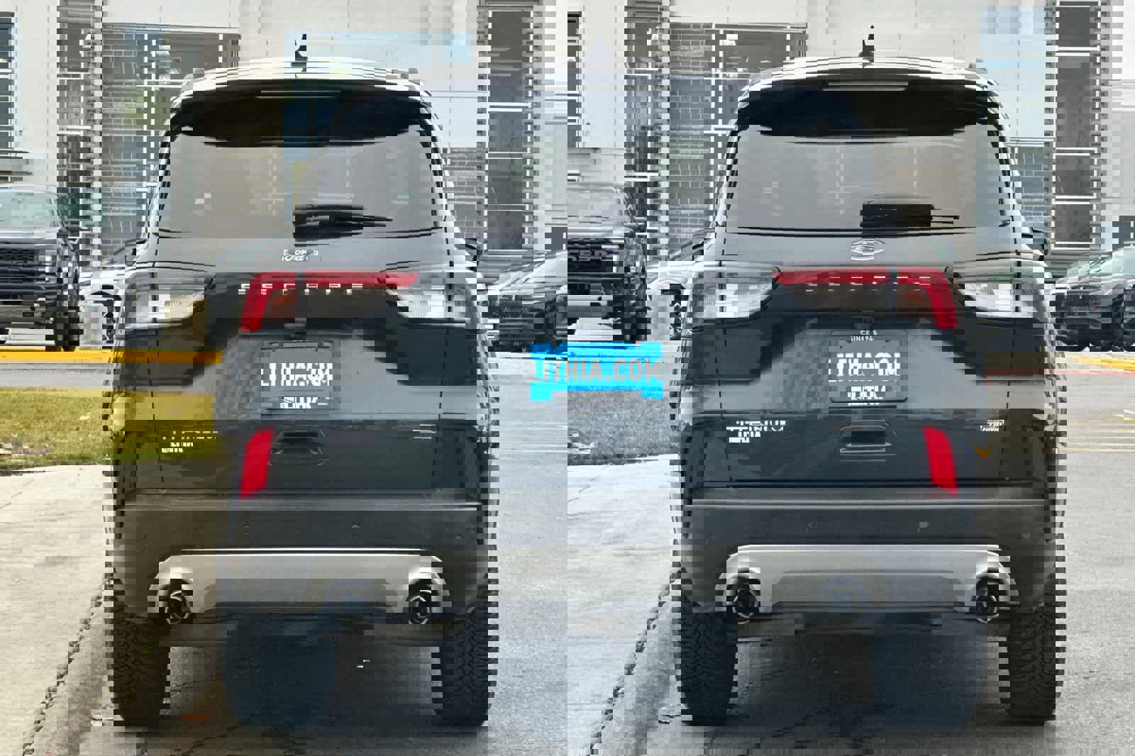 Certified 2022 Ford Escape Titanium w/ Titanium Premium Package image 4