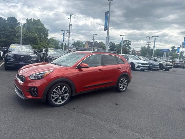 Used 2022 Kia Niro Touring Special Edition FWD image 3