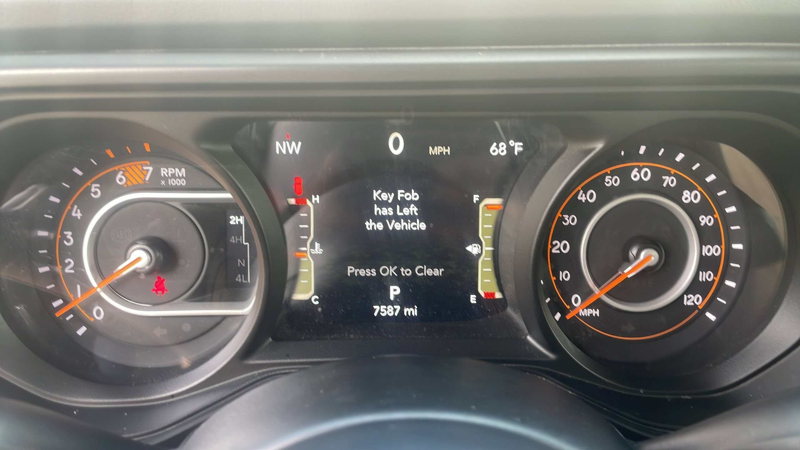 Used 2025 Jeep Wrangler Unlimited Sahara AWD/4WD image 20
