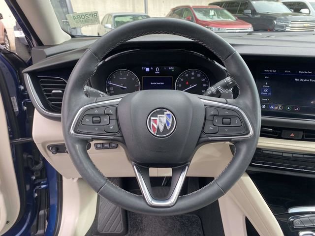 Used 2023 Buick Envision Avenir image 25
