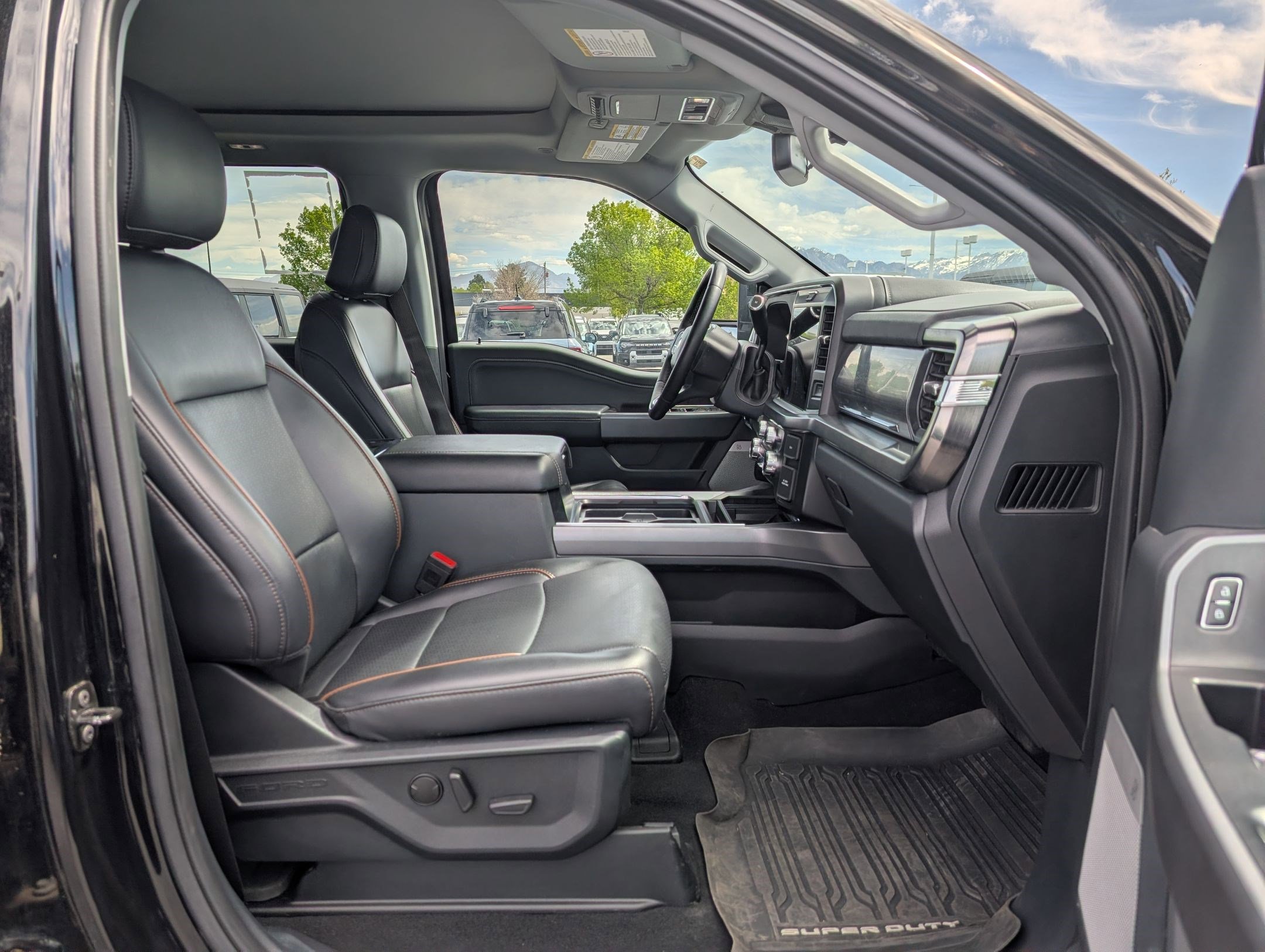 Certified 2025 Ford F350 Lariat image 36