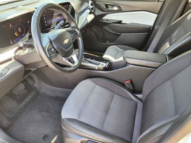 Used 2025 Chevrolet Trax LT w/ Driver Confidence Package FWD image 16