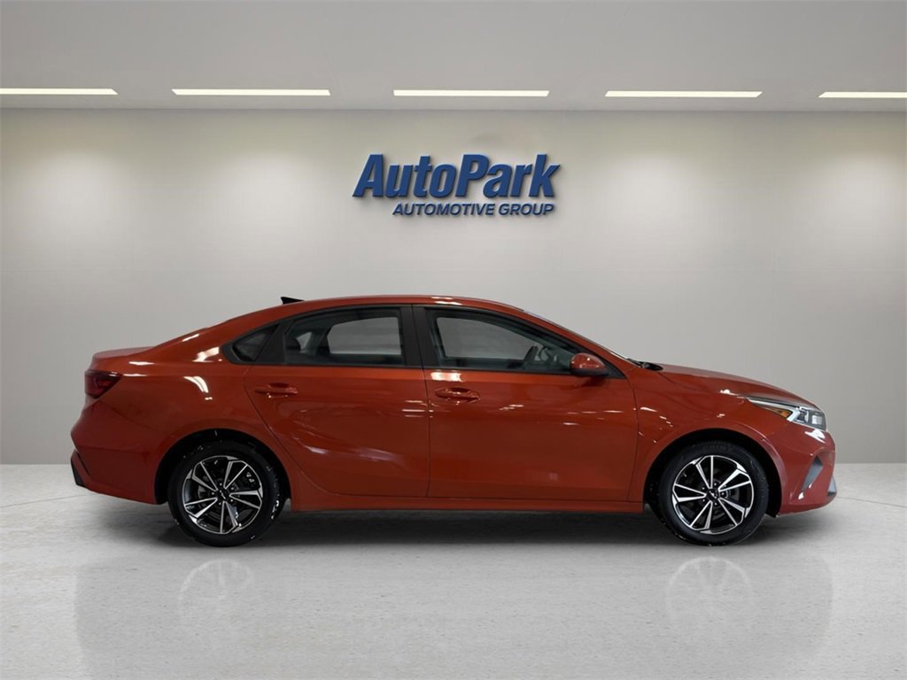 Used 2022 Kia Forte LXS image 6