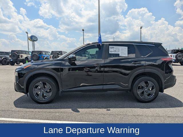 Used 2026 Nissan Rogue SV w/ Cold Weather Package FWD image 7