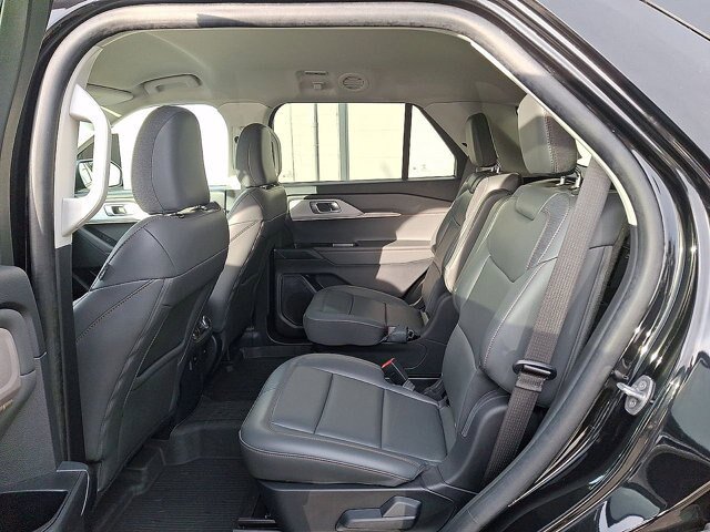 Certified 2025 Ford Explorer Active w/ Active Comfort Package AWD/4WD image 20