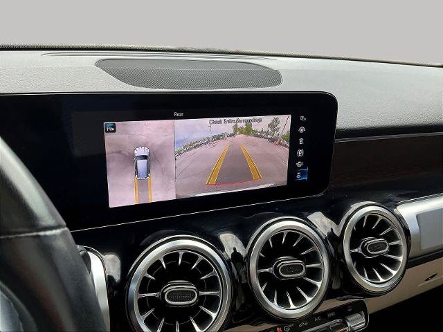 Used 2023 Mercedes-Benz GLB 250 4MATIC image 16