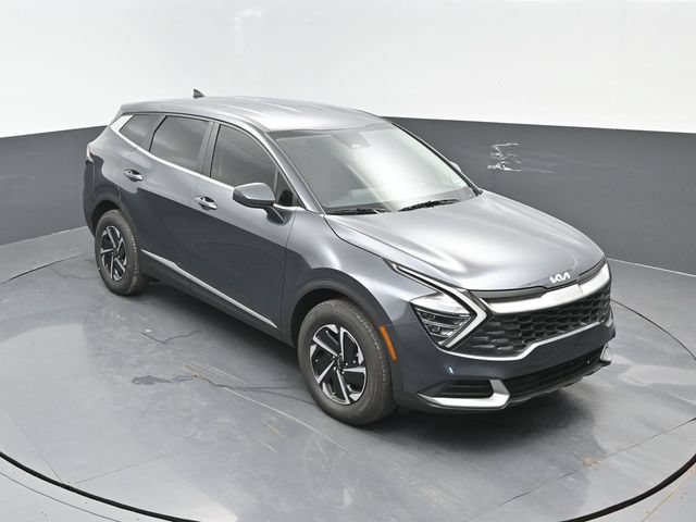 Used 2025 Kia Sportage LX AWD/4WD image 16