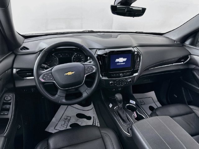 Used 2023 Chevrolet Traverse LT w/ LT Premium Package AWD/4WD image 31