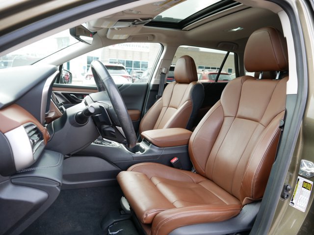 Used 2020 Subaru Outback Touring w/ Popular Package #2 image 13