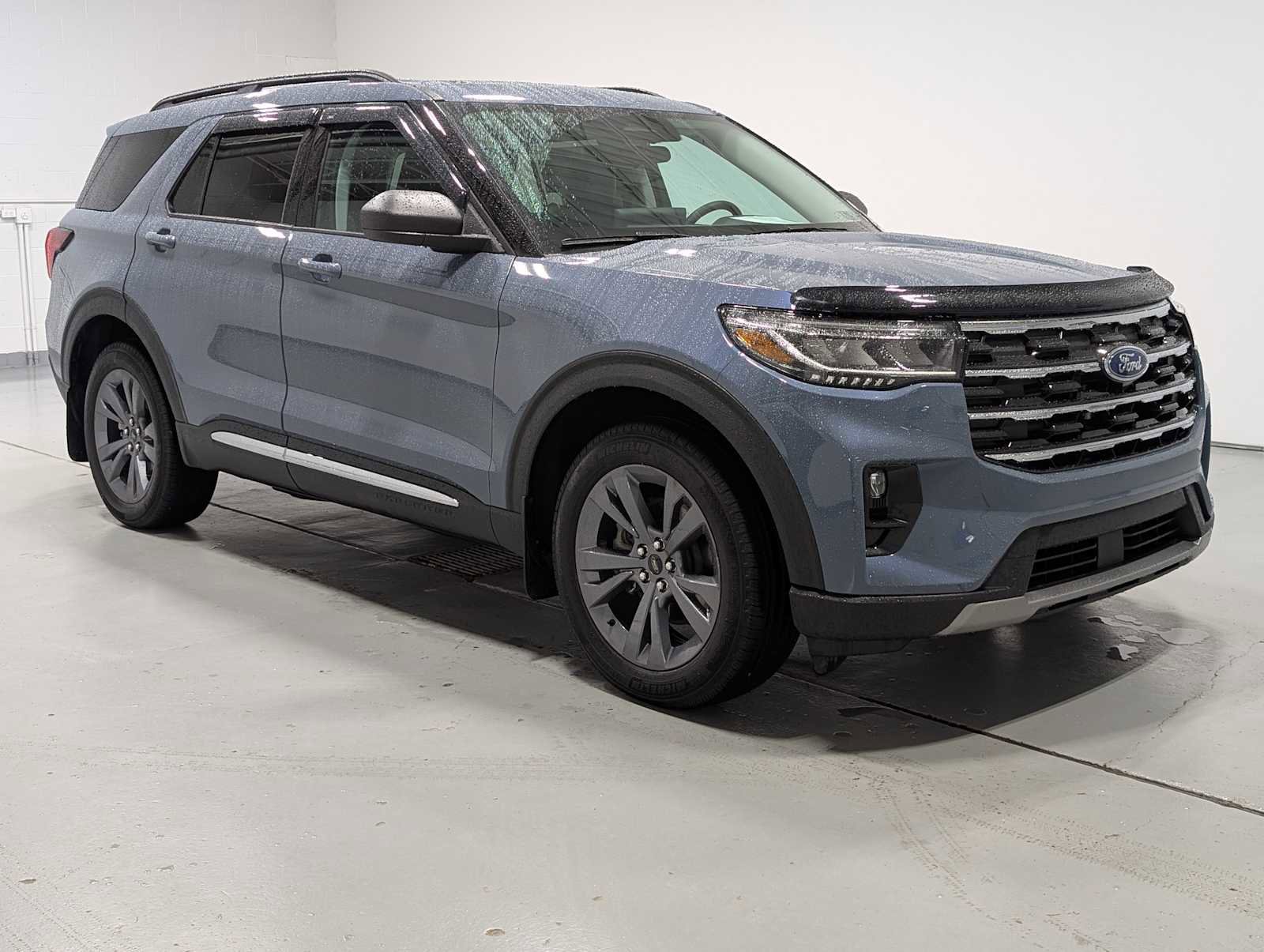 Certified 2025 Ford Explorer Active w/ Active Comfort Package image 8