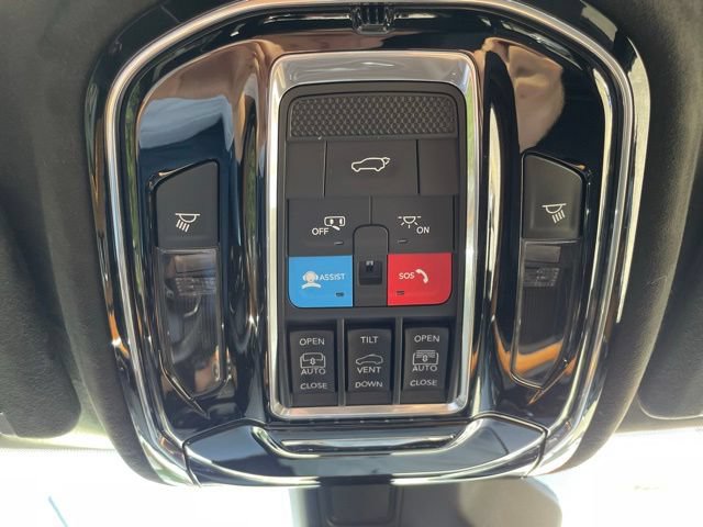 Used 2024 Jeep Grand Cherokee L Summit AWD/4WD image 35