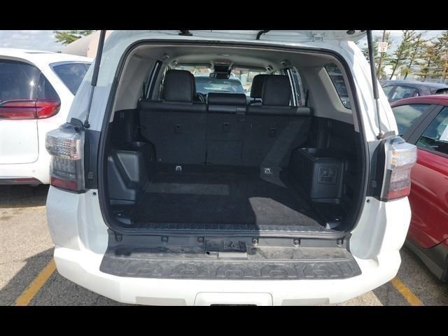 Used 2024 Toyota 4Runner SR5 Premium AWD/4WD image 6