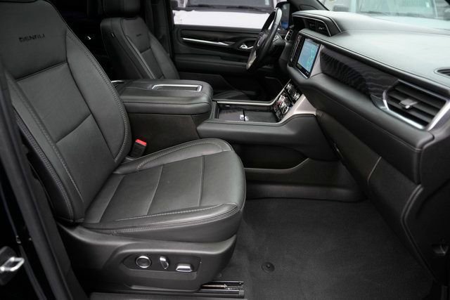 Used 2021 GMC Yukon Denali w/ Denali Premium Package image 21