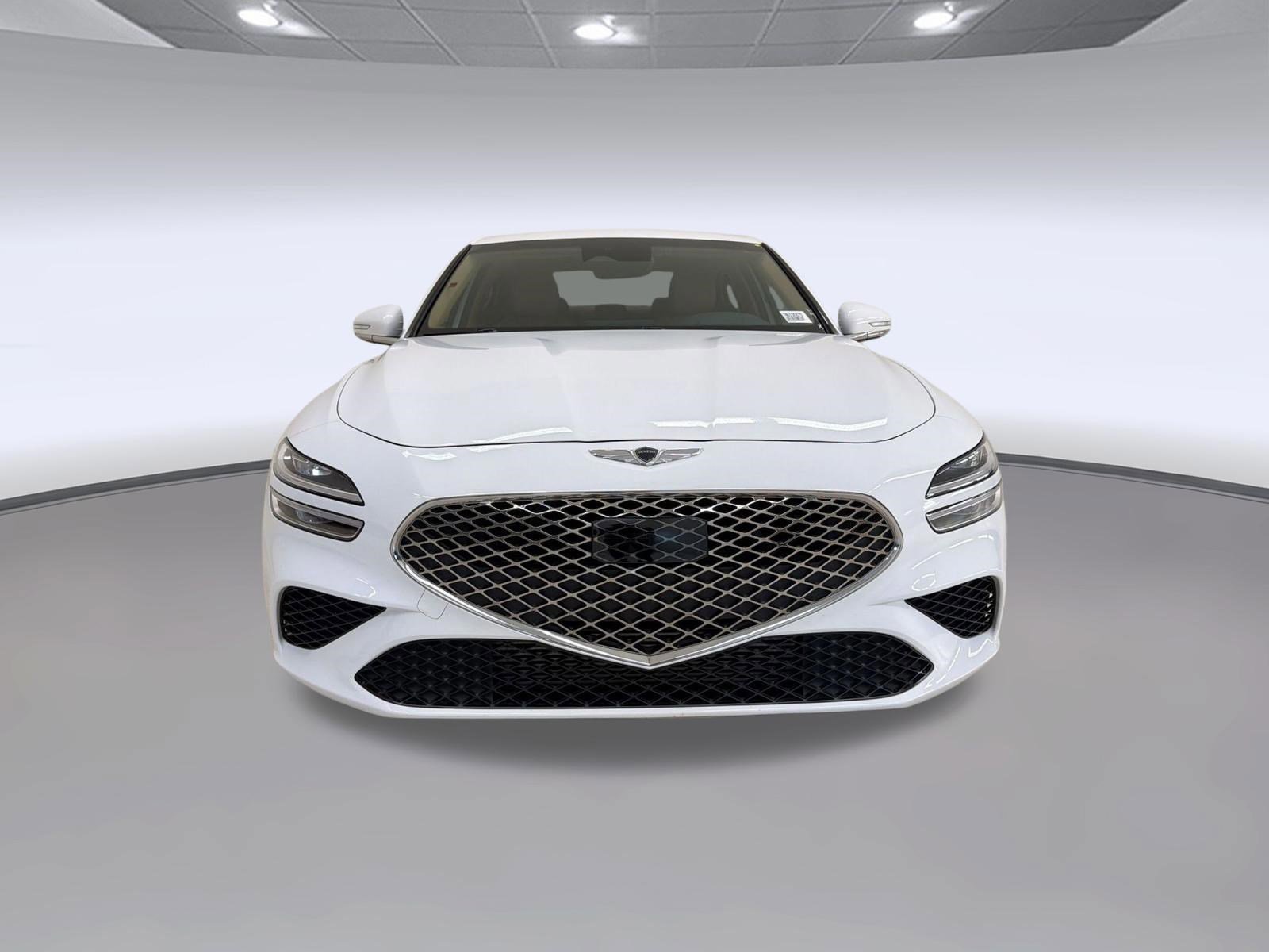 Used 2022 Genesis G70 3.3T image 8