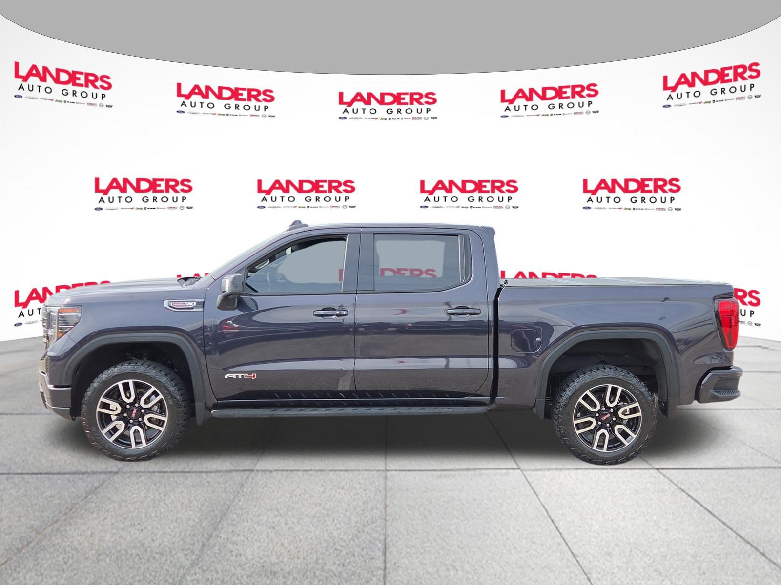 Used 2022 GMC Sierra 1500 AT4 w/ AT4 Premium Package AWD/4WD image 6