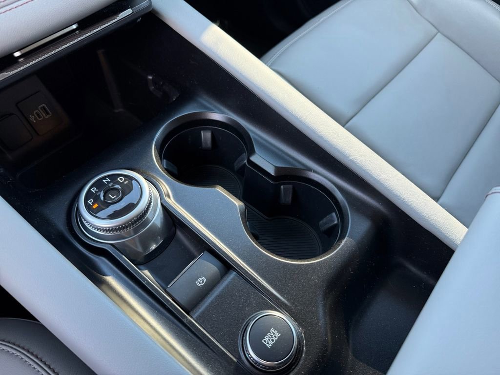 Certified 2025 Ford Explorer Active w/ Active Comfort Package image 26