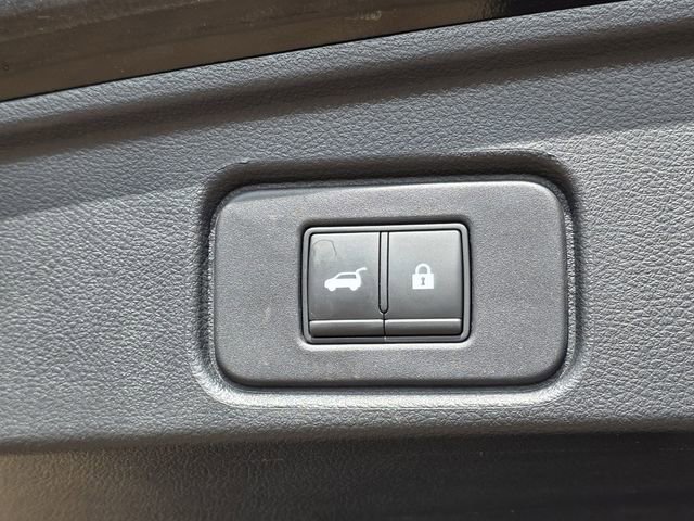 Used 2023 Nissan Pathfinder SL image 30