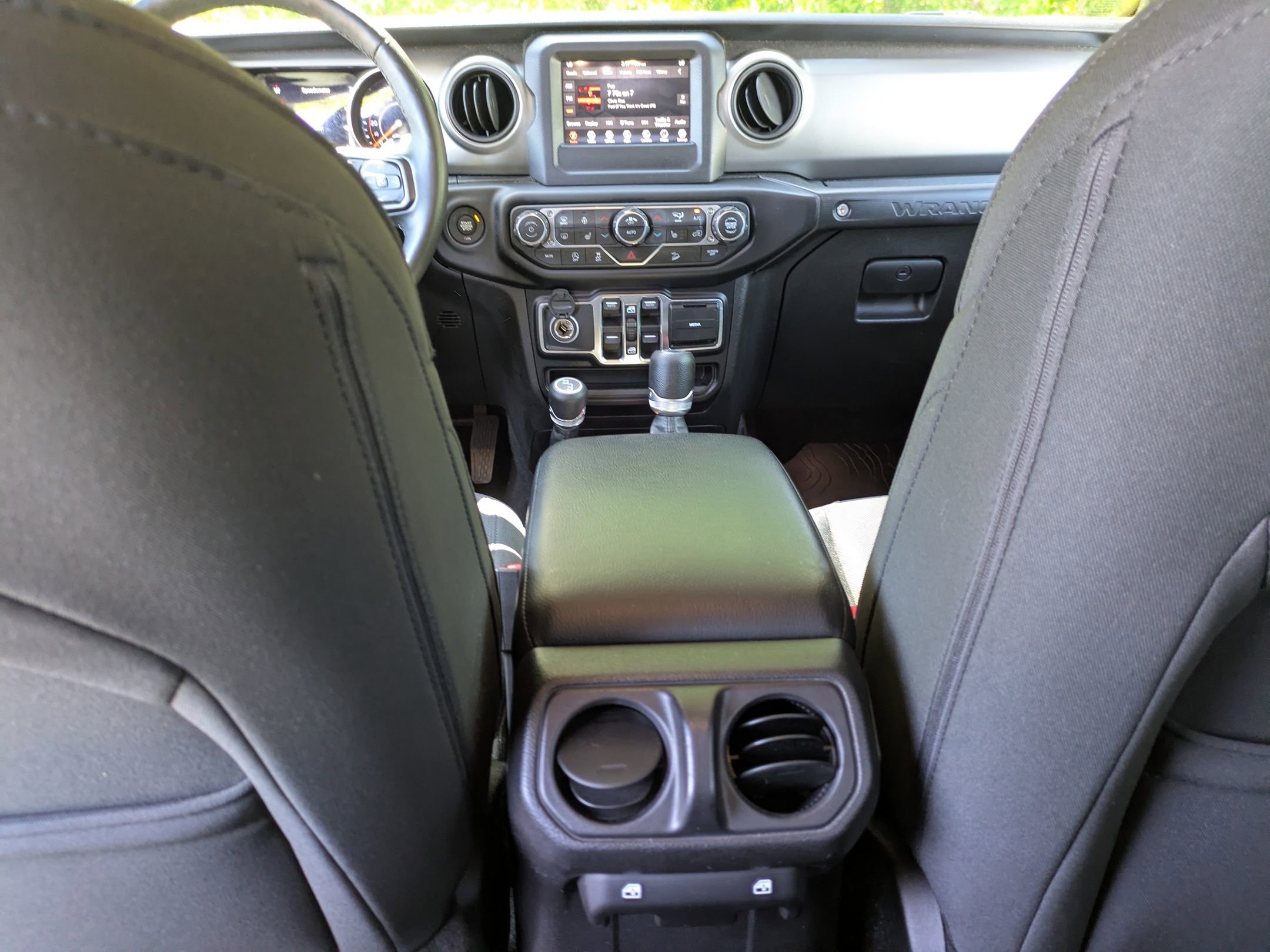 Used 2019 Jeep Wrangler Unlimited Sport S AWD/4WD image 24