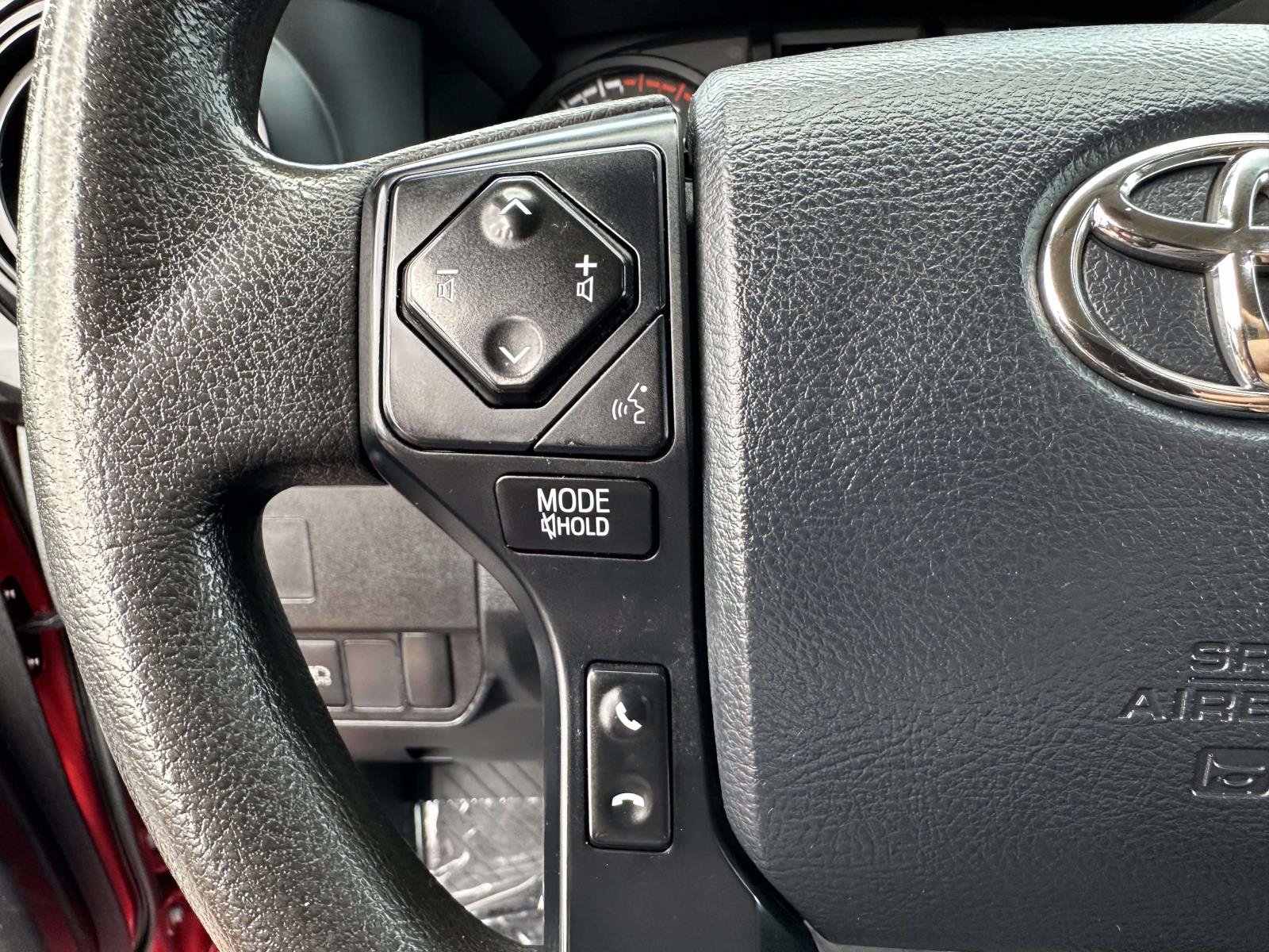Used 2020 Toyota Tacoma SR w/ SR Convenience Package RWD image 15
