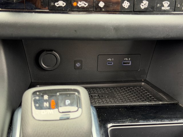 Used 2024 Nissan Pathfinder SL AWD/4WD image 24