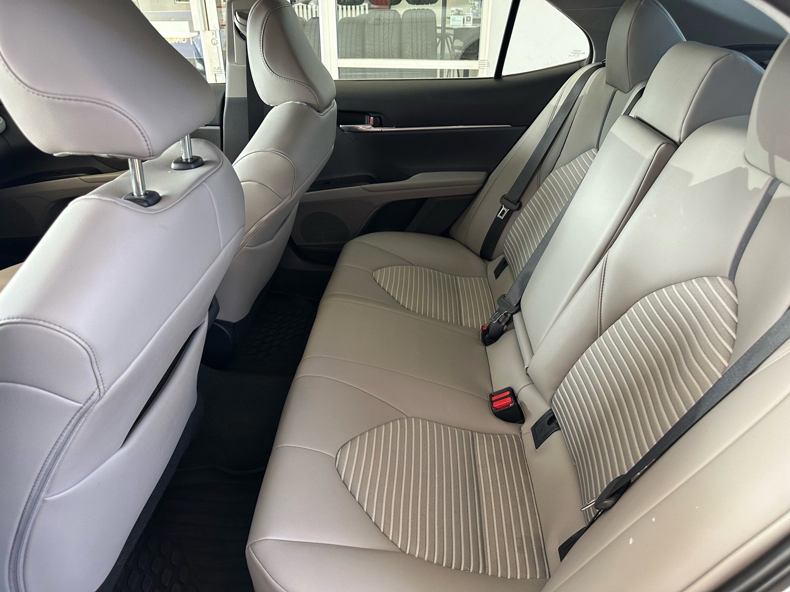 Used 2023 Toyota Camry SE w/ Convenience Package image 21