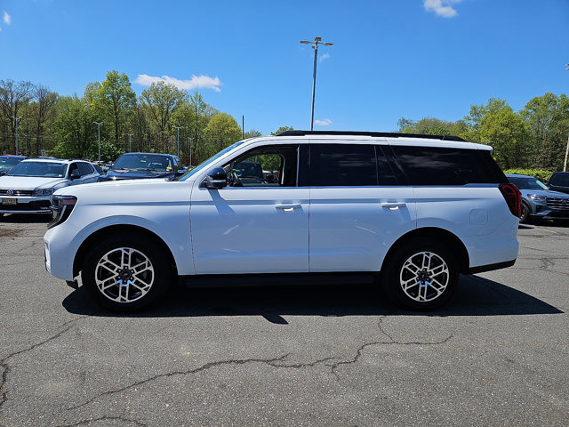 Certified 2025 Ford Expedition Active AWD/4WD image 6