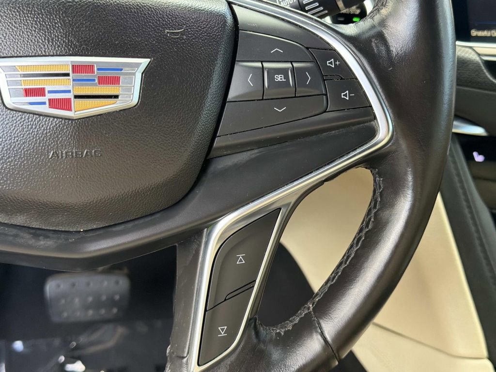 Used 2019 Cadillac XT5 Luxury image 11