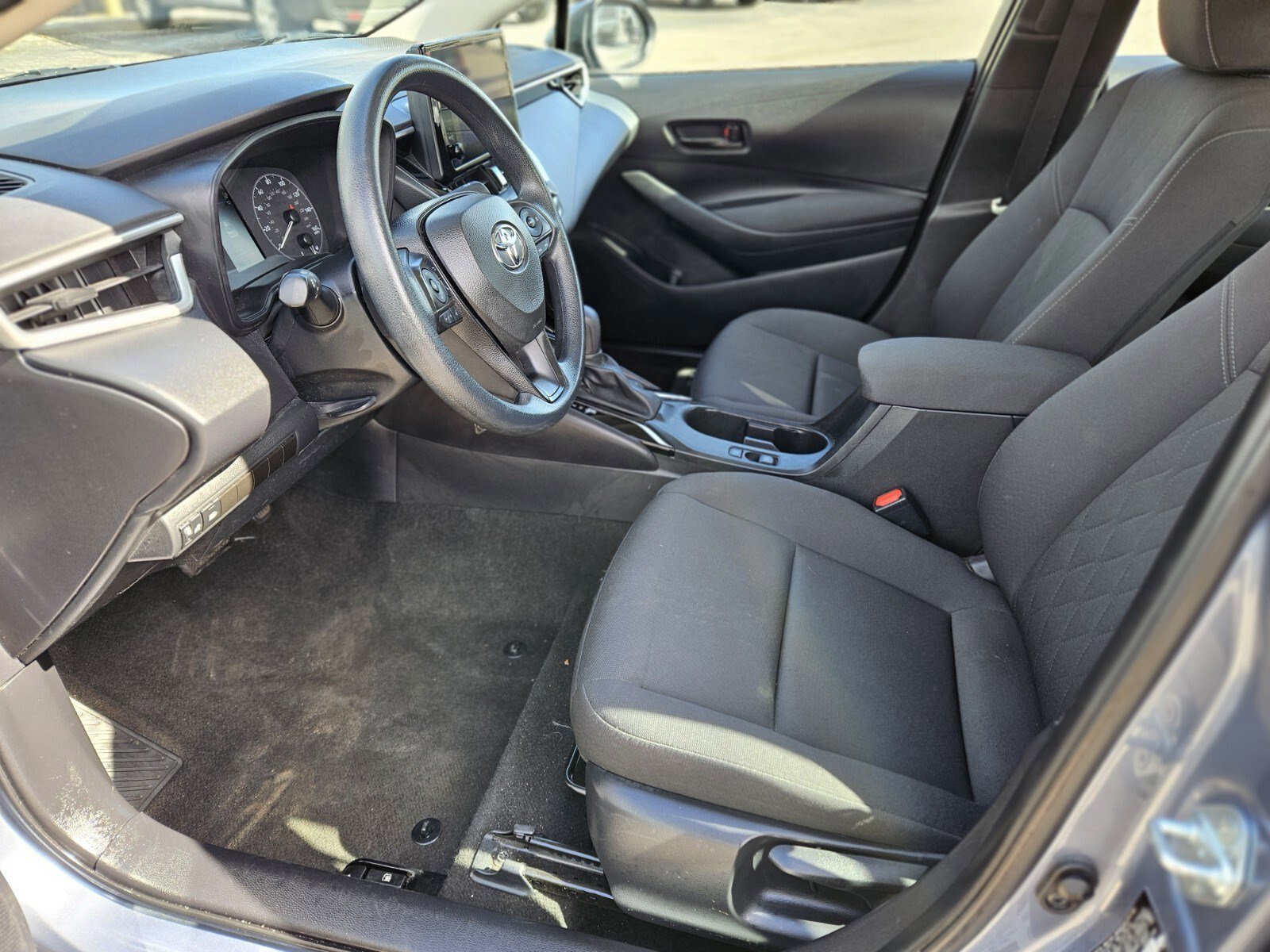 Used 2023 Toyota Corolla LE image 19