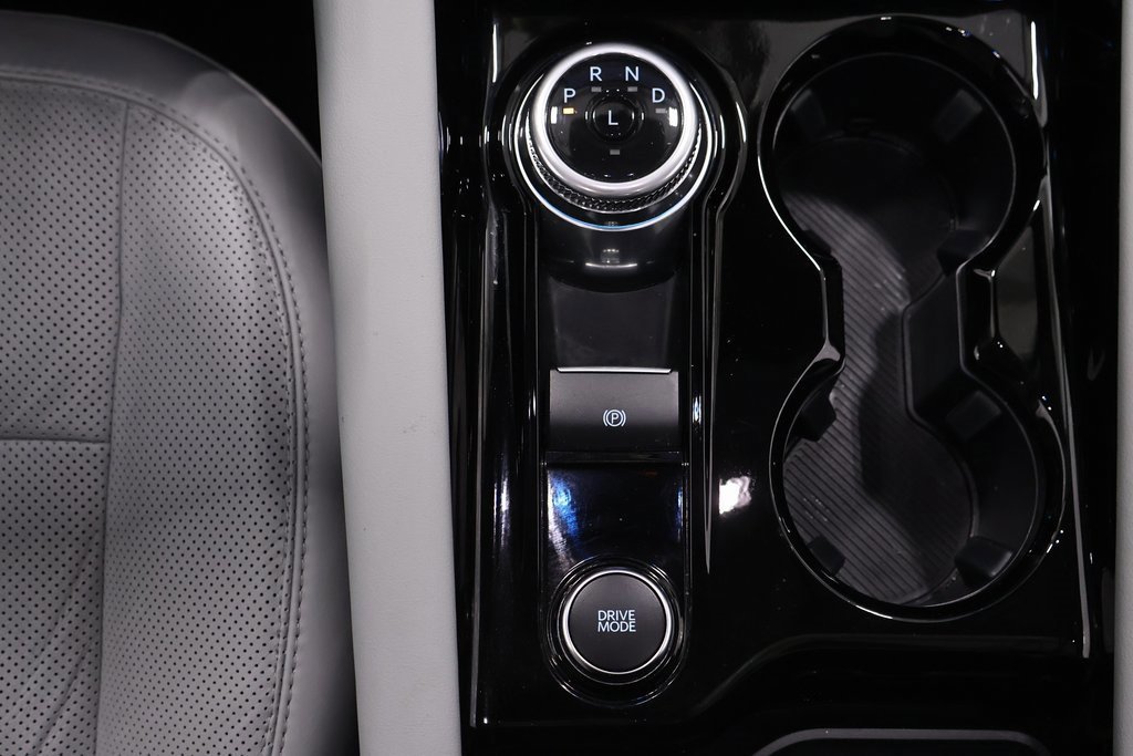 Certified 2025 Ford Explorer Platinum w/ Ultimate Package image 40