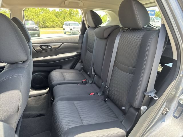 Used 2019 Nissan Rogue S FWD image 21