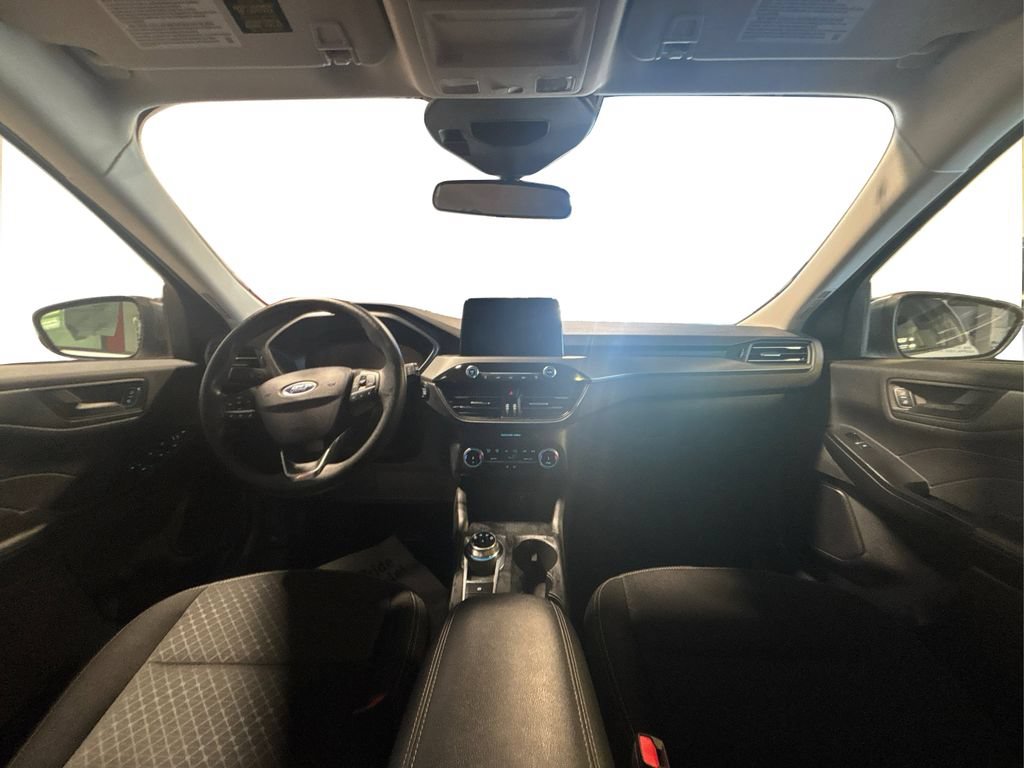 Certified 2025 Ford Escape Active AWD/4WD image 30