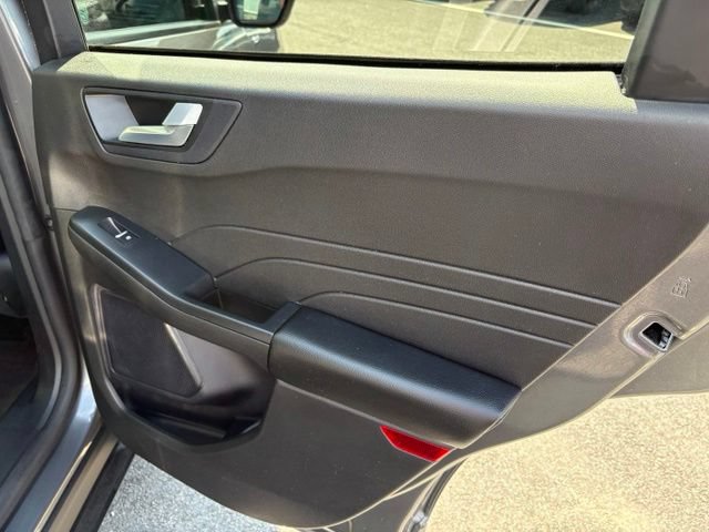 Certified 2024 Ford Escape ST-Line w/ Tech Pack #1 AWD/4WD image 35