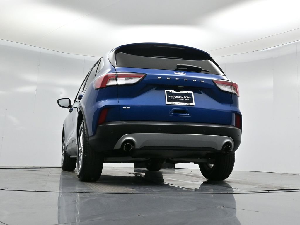 Certified 2022 Ford Escape SE w/ Convenience Package image 38