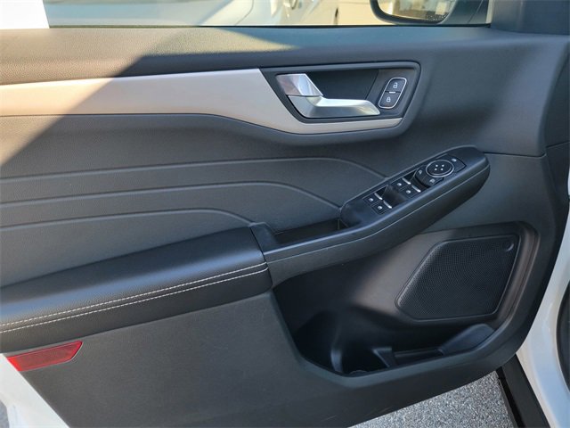 Certified 2022 Ford Escape SEL image 8