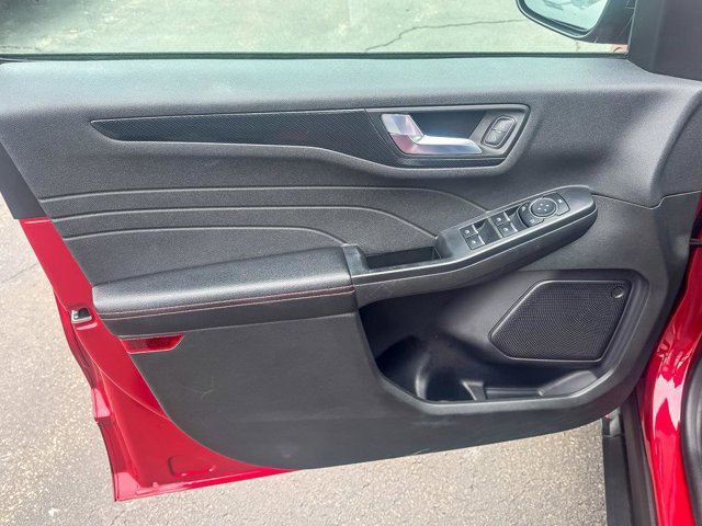 Certified 2024 Ford Escape ST-Line AWD/4WD image 24