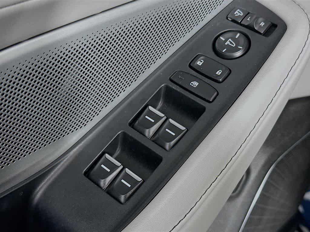 Used 2025 Acura MDX FWD w/ Technology Package image 30